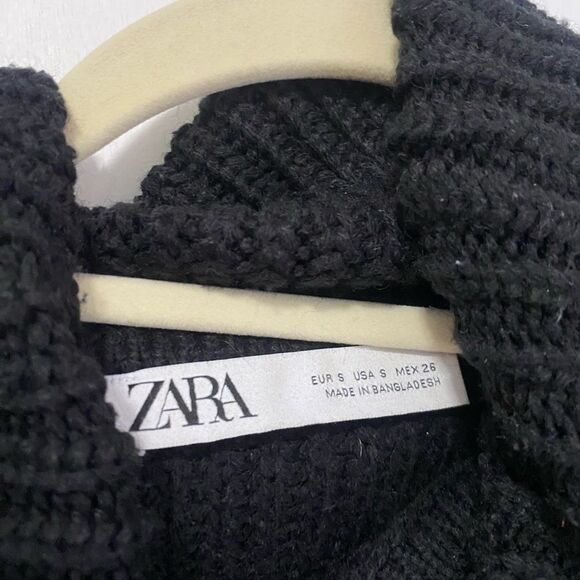 Zara Turtle Neck Knitted Sweater - Picture 4 of 4